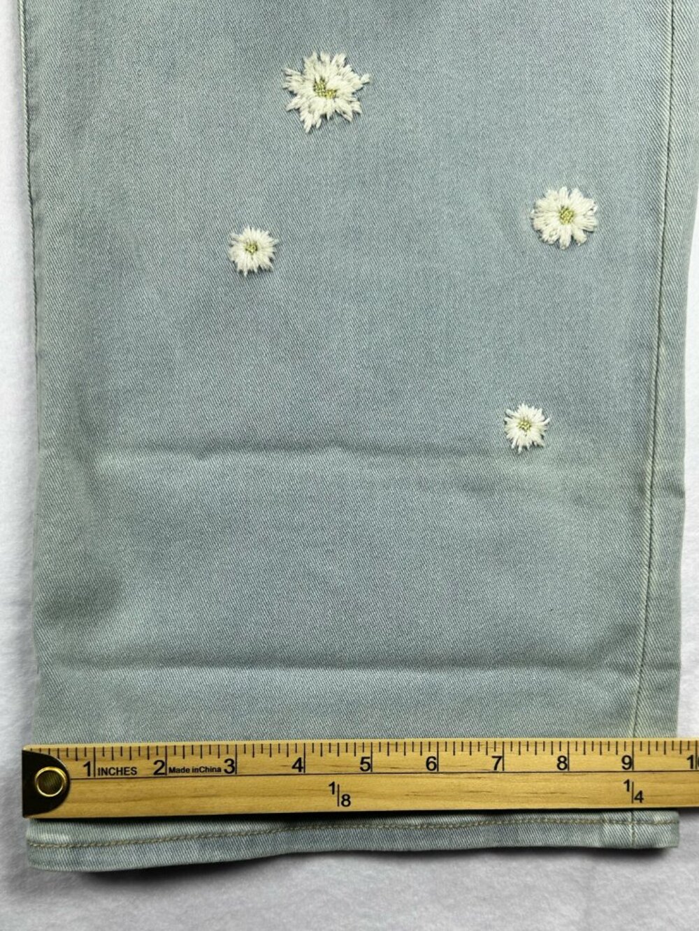 Jessica Simpson Women's 12 Light Blue Denim Jeans Wide-Leg Floral Embroidered - Picture 9 of 16
